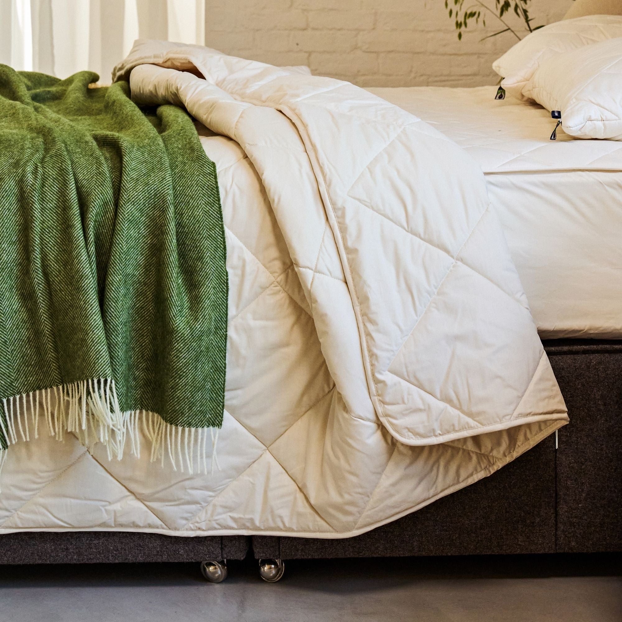 How Long Do Duvets Last? What Affects Lifespan and When to Replace Yours