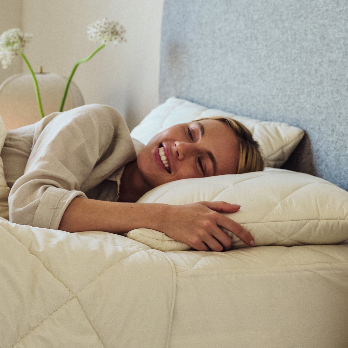 Deluxe Washable Pillow Protector