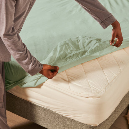 Arinta Organic Cotton Fitted Sheet - Pistachio from Woolroom – natural organic cotton bedding for better sleep