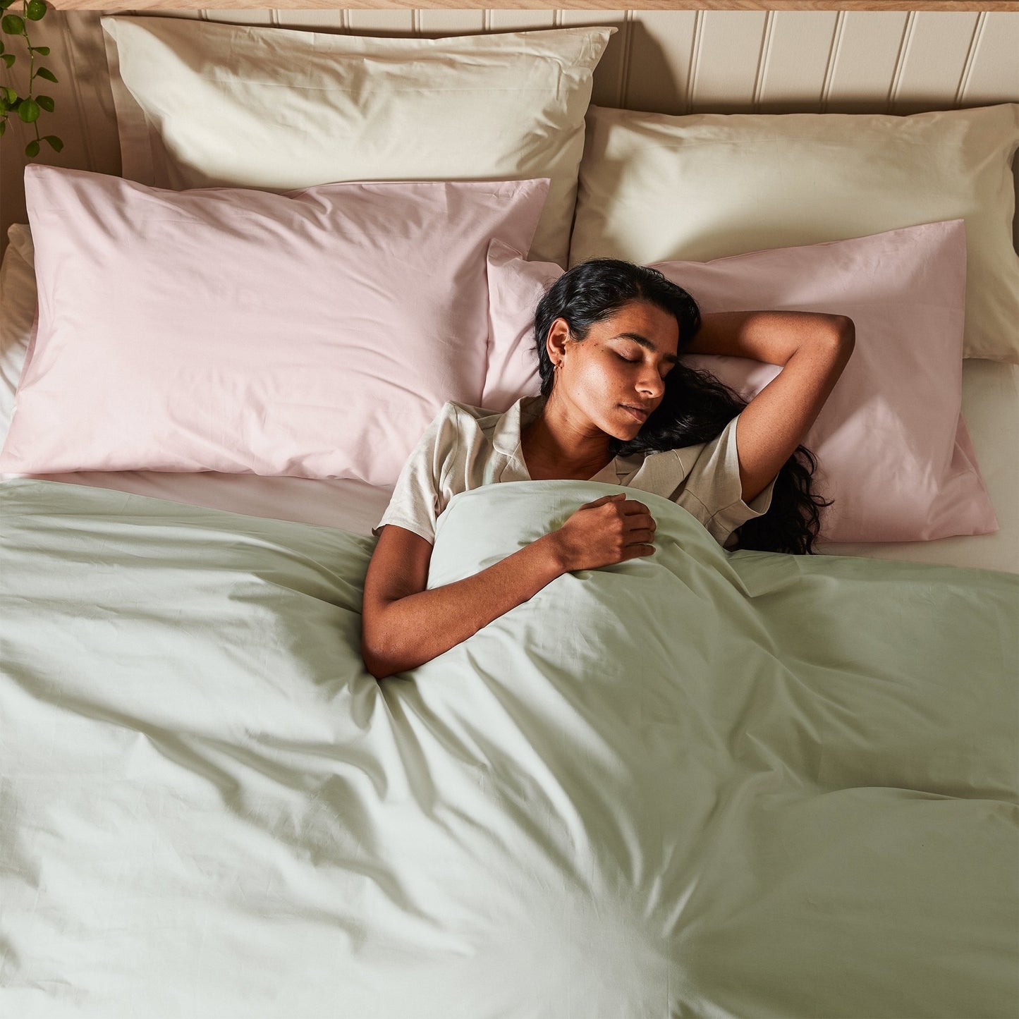Woolroom Custom Arinta Organic Cotton Bed Linen Set – crafted from natural materials for comfort