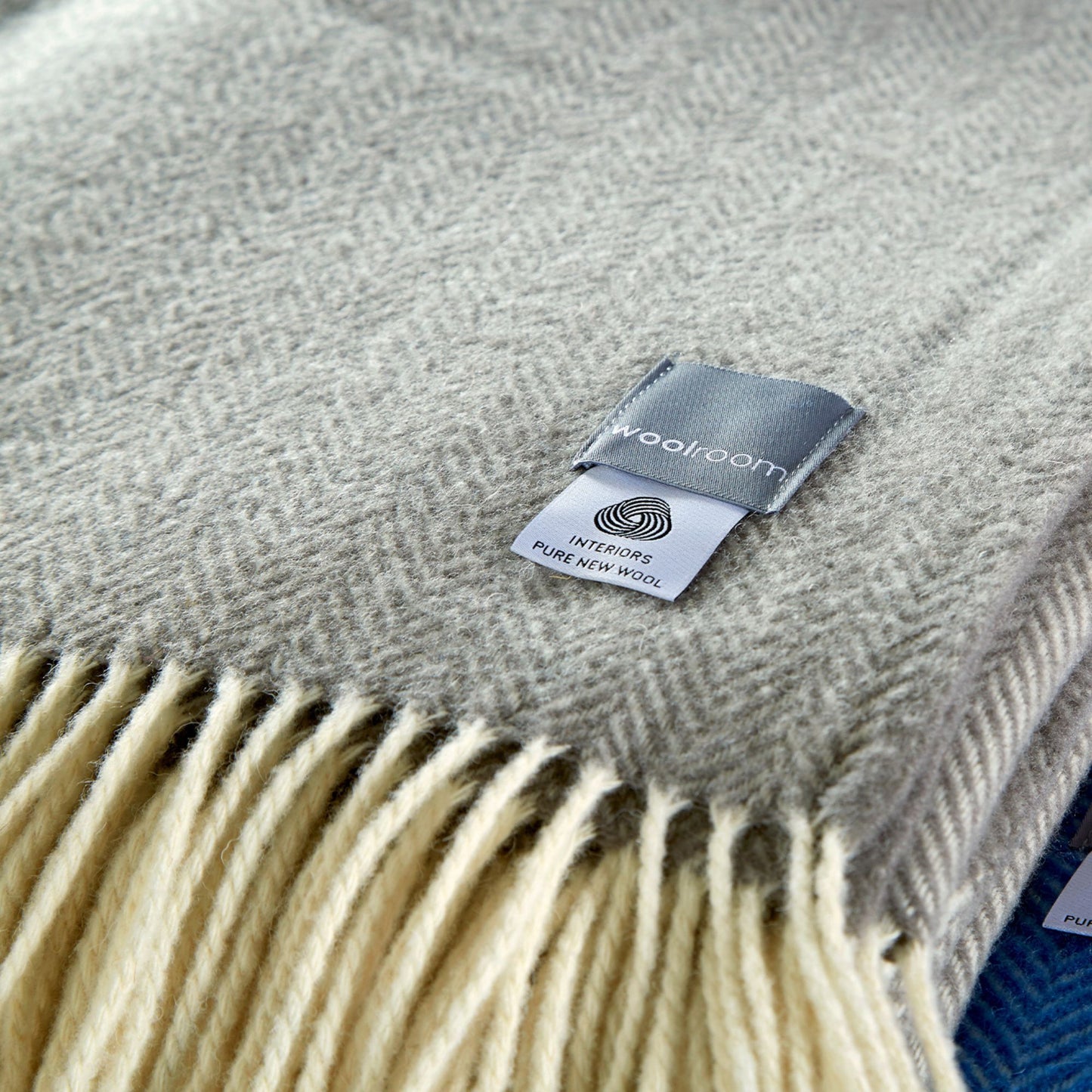 Chianti Wide Throw - Fossil Grey from Woolroom – natural bed blankets for better sleep