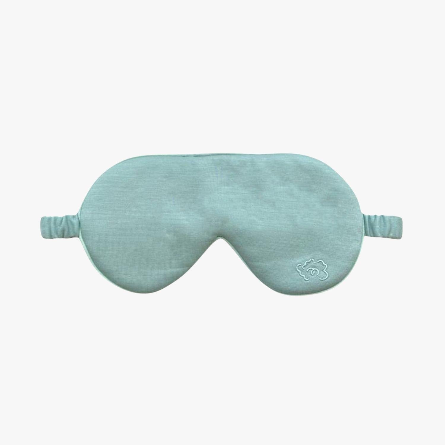 The Woolroom Merino Eye Mask in rose is soft and good for sleeping comfortably while blocking out light. 
