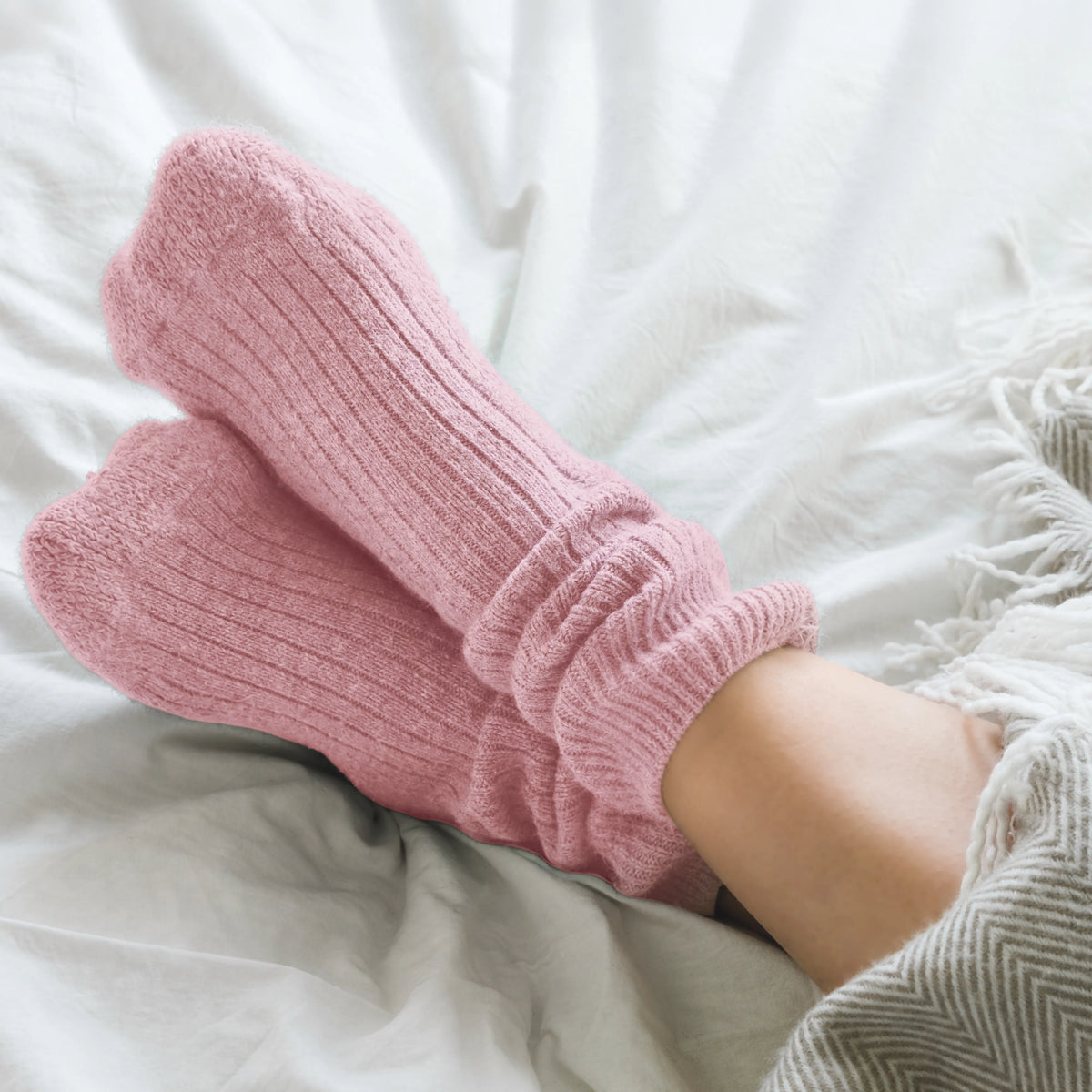 Merino Wool Bed Socks - Pink- Size UK 7-11