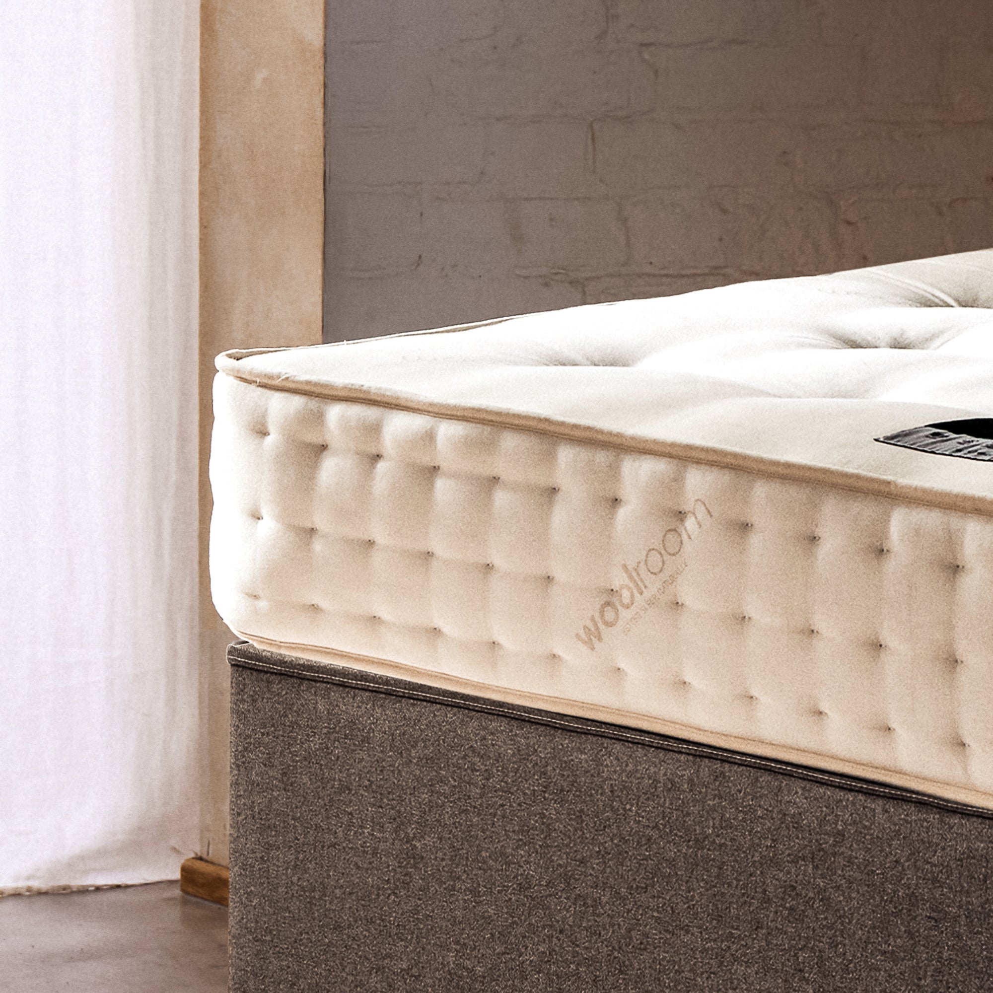 SECONDS Beulah Wool Mattress, Double, Regular Tension