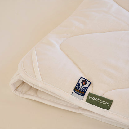 Classic Wool Comforter - Medium