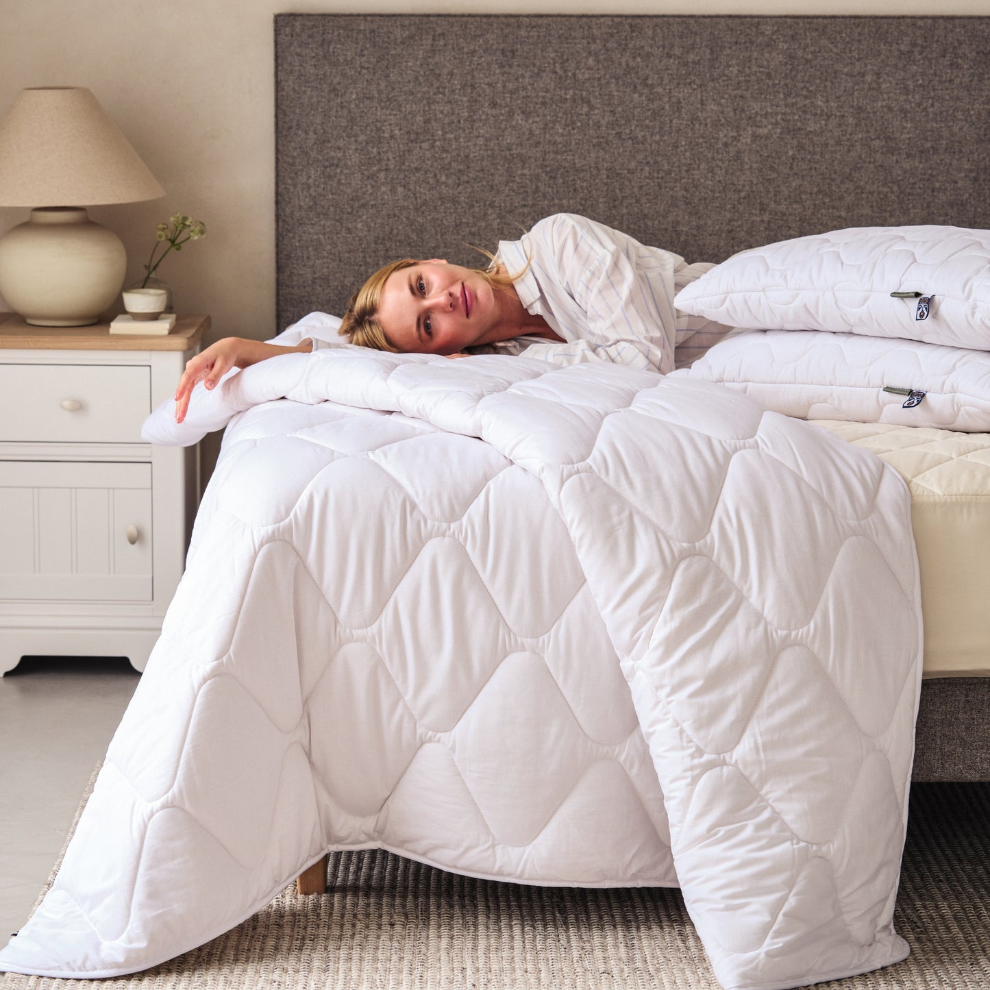 Classic Wool Comforter - Medium