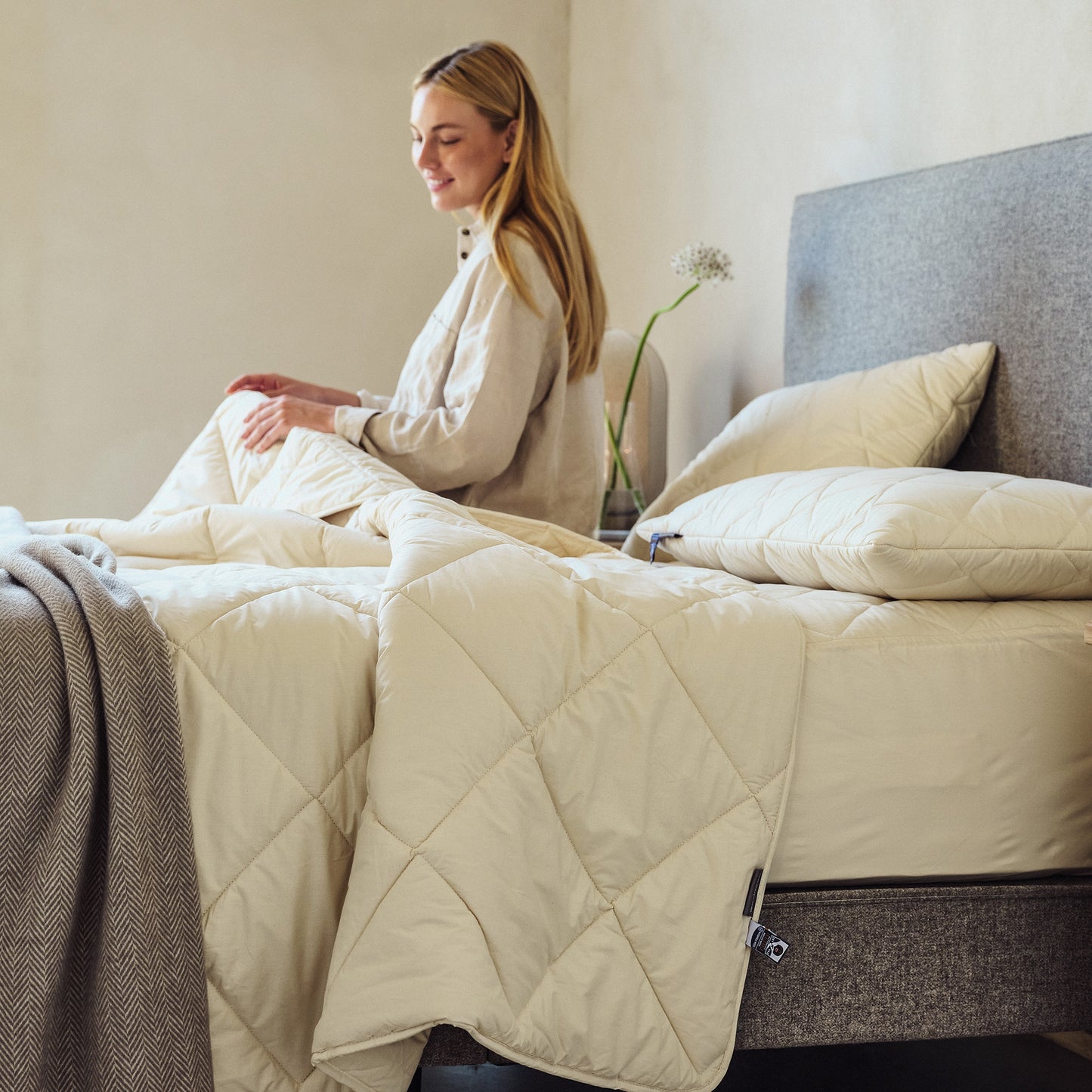 Deluxe Washable Bedding Bundle - Light
