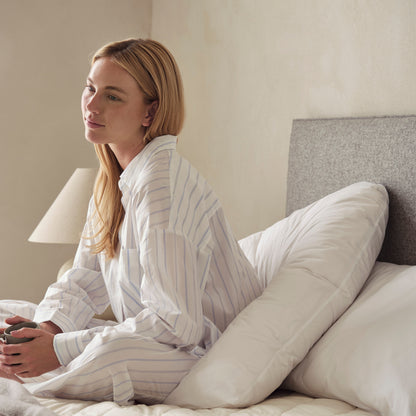V-Shaped Washable Wool Pillow