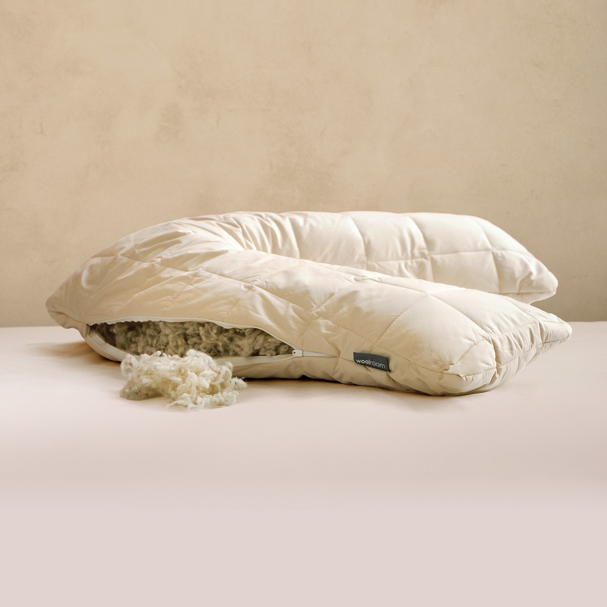 Organic V-Shaped Washable Wool Pillow