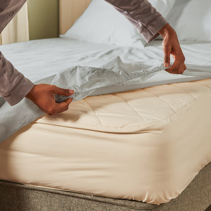 Arinta Organic Cotton Fitted Sheet - Earl Grey from Woolroom – natural bed linen for better sleep