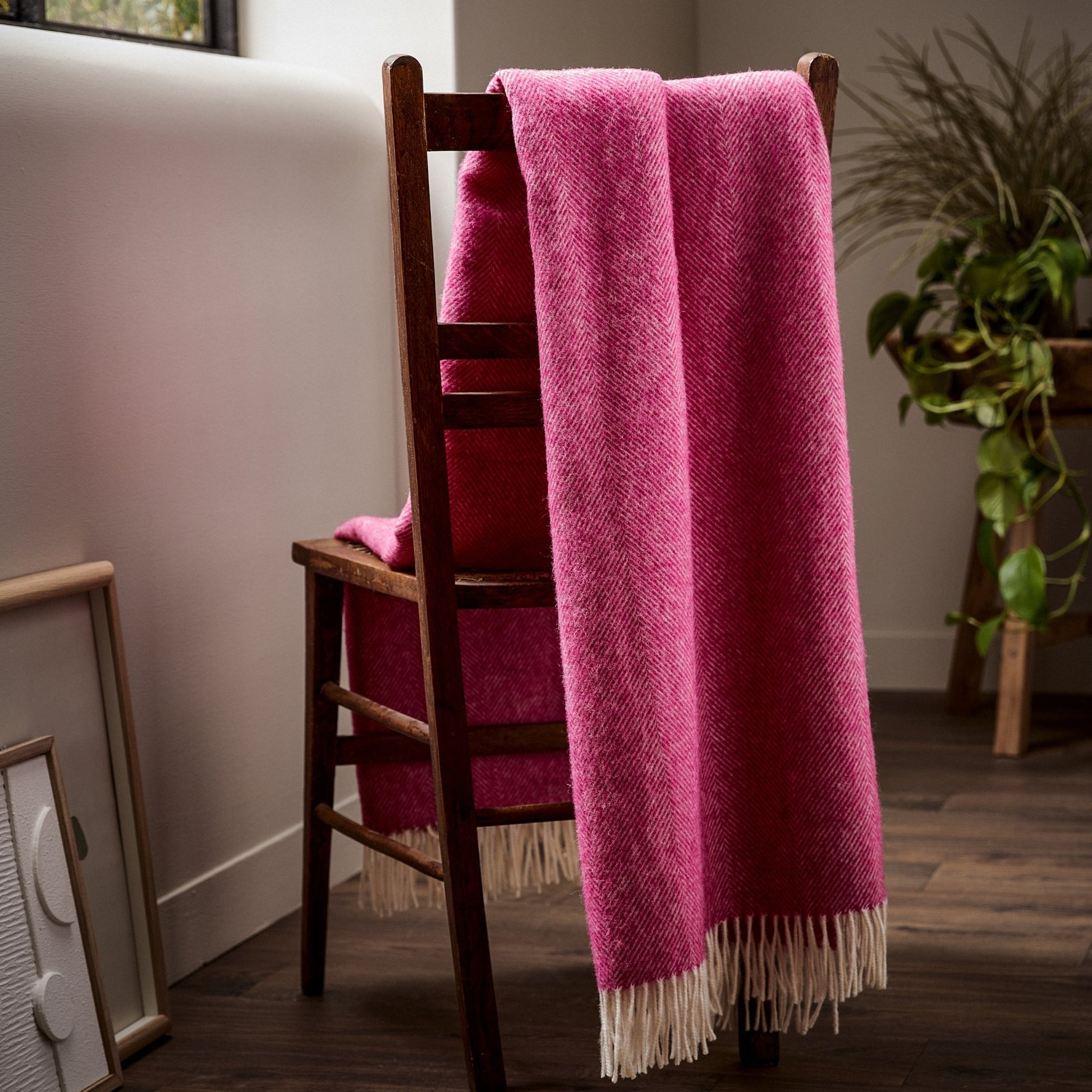 Woolroom Herringbone Shetland Wool Throw Fuchsia| Woolroom