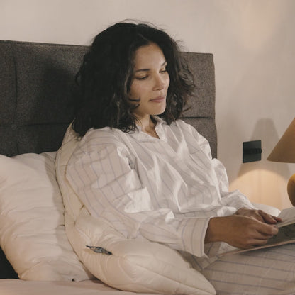 Deluxe V-Shaped Washable Wool Pillow