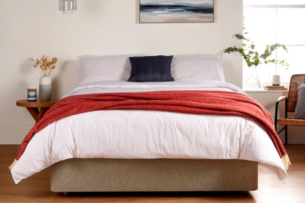 5 Reasons Why a Wool Comforter is Better Than Down