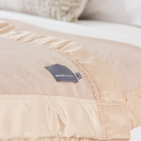 Wharfedale Lambswool Bed Blanket - Mocha