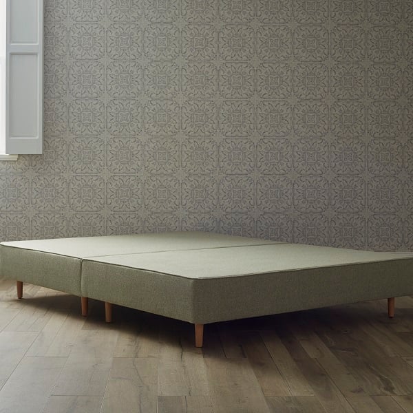 Shallow Divan With Legs - Upholstered