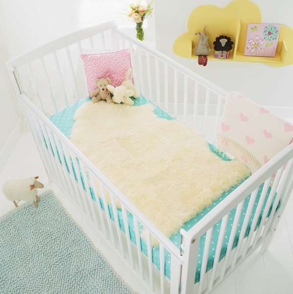 Shortwool Sheepskin Baby Comforter, cream