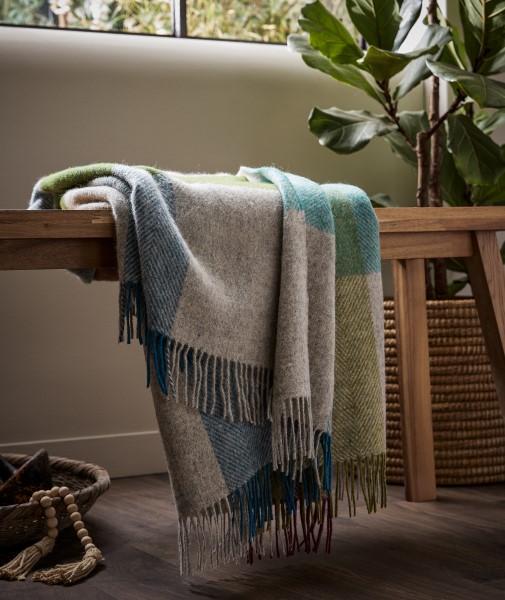 Harland Shetland Wool Throw - Heather