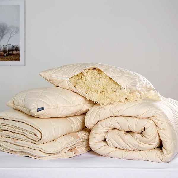 Deluxe Washable Bedding Set - Light