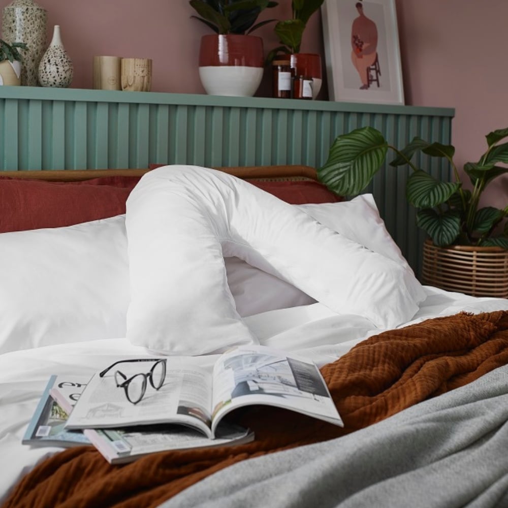 V-Shaped Washable Wool Pillow