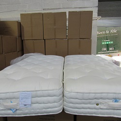 SLIGHT SECONDS: Oxford 9000 Superking 180x200cm Firm Mattress Zip & Link
